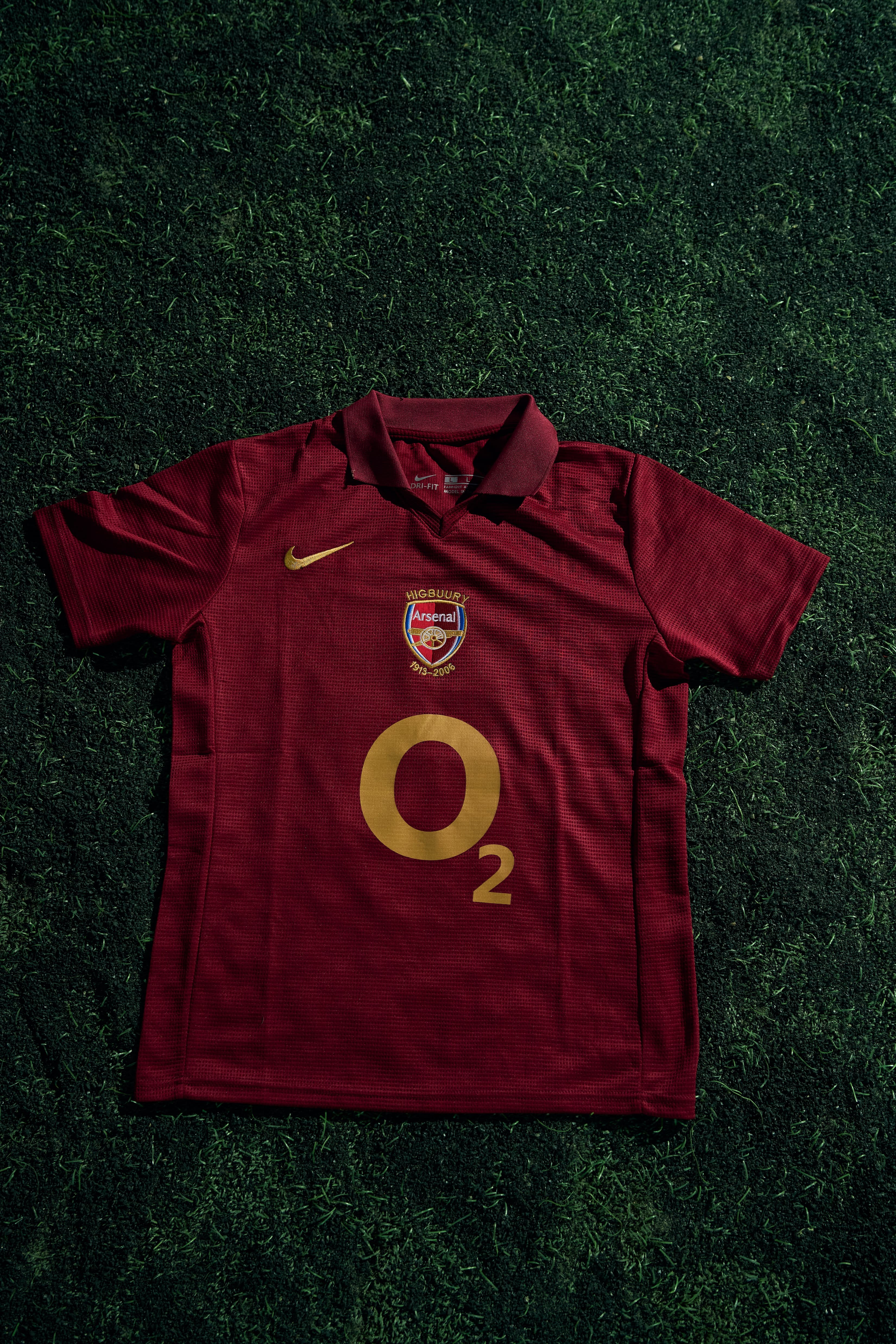 Arsenal 2005/2006 home jersey - Henry 14