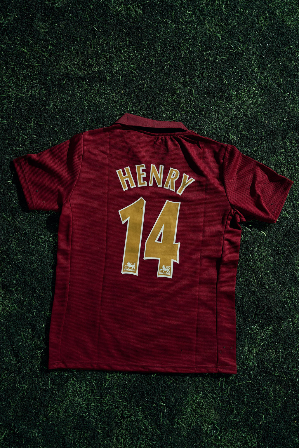 Arsenal 2005/2006 home jersey - Henry 14